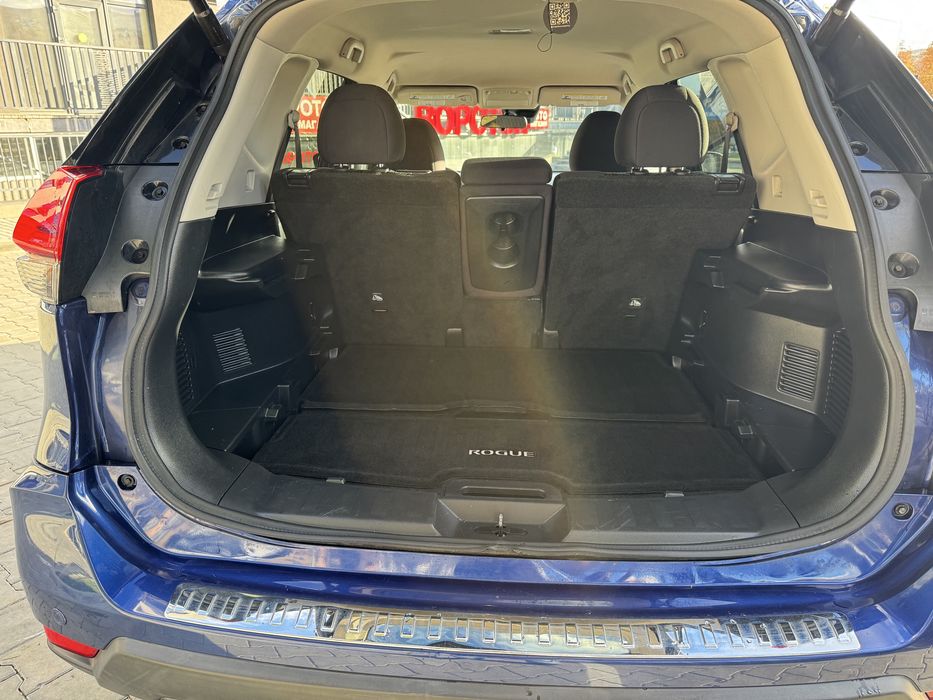 Nissan Rogue SV AWD
