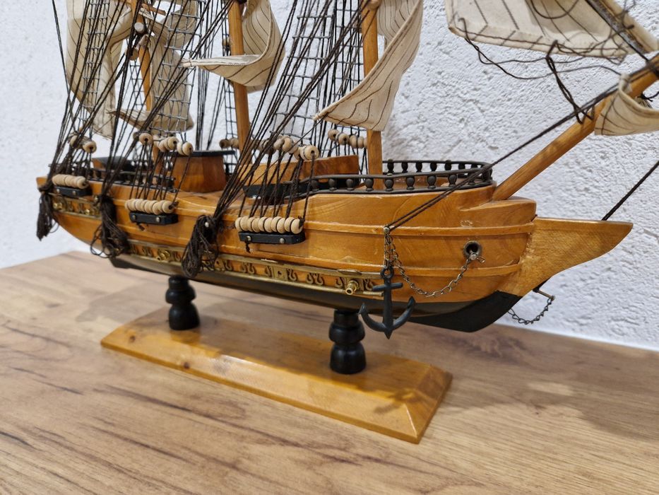 Statek HMS VICTORY / Drewniany model z USA / 20-letni / Polecam!