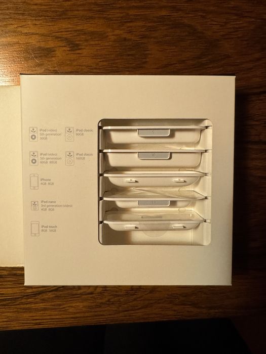 Apple dock universal