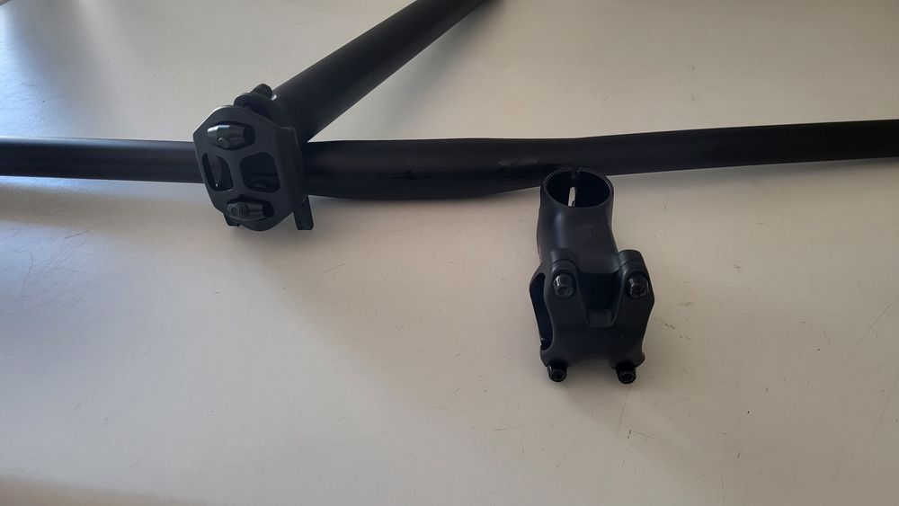 Guiador, avanço e espigão KTM TEAM