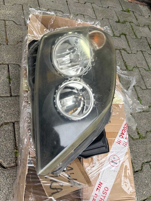 Lampa Opel Astra H Prawa Lewa Jasny Klosz / Prawa Ciemny Klosz
