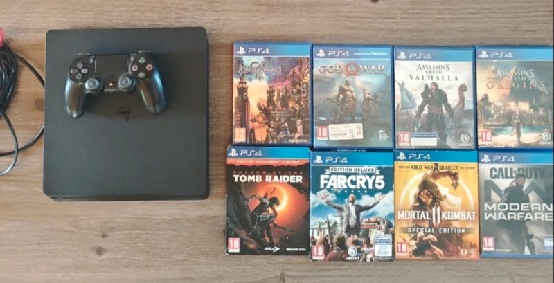 PS4 com Comando e 8 Jogos