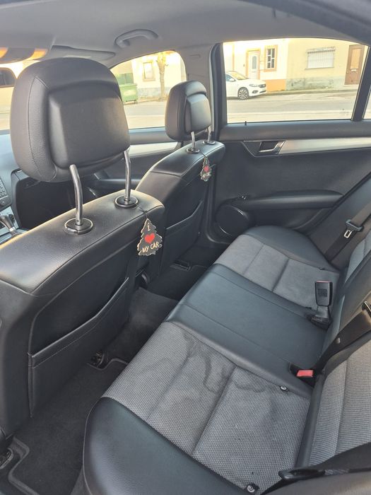 Vendo este belo carro