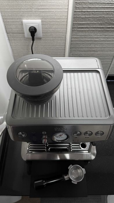 Máquina de Café Sage Barista Express Impress Inox