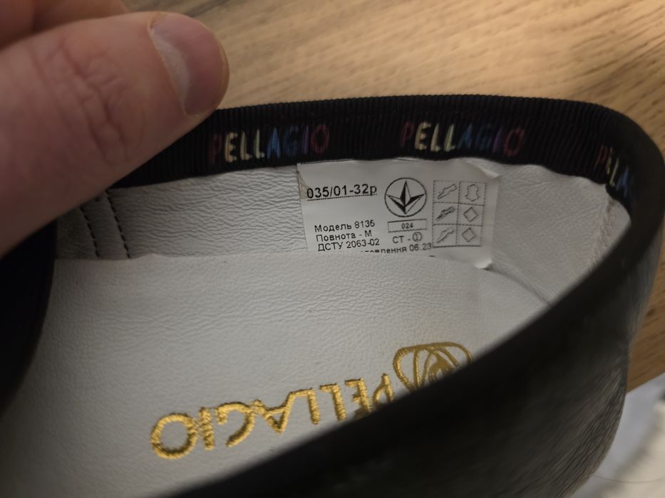 Чешки Pellagio чорні 32 розмір (20.5 см) майже нові