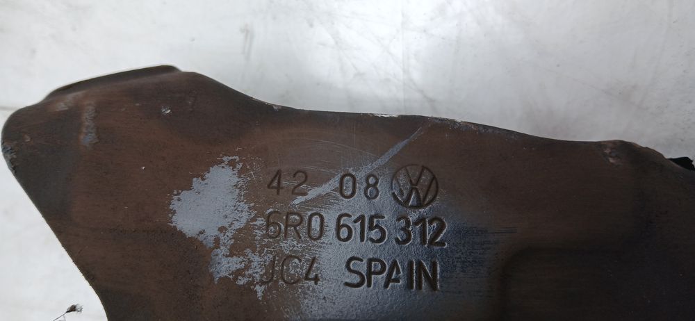 Manga de eixo frente direita SEAT Ibiza IV (6J5, 6P1)