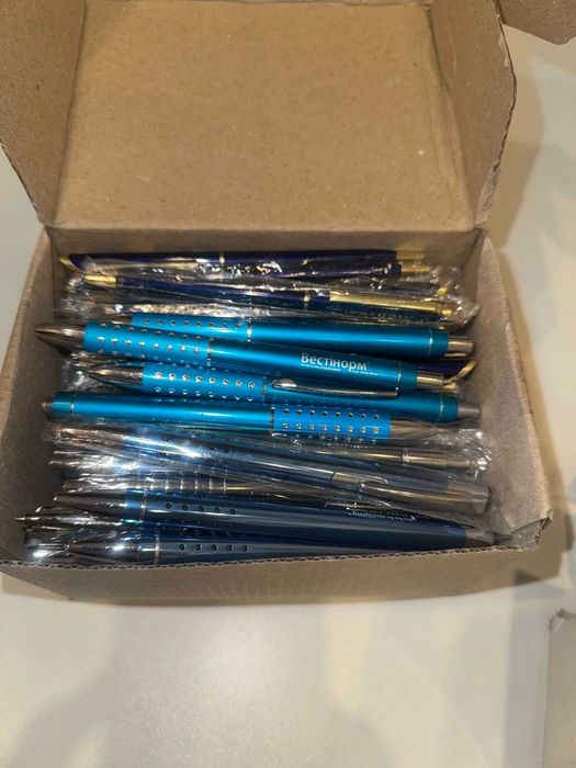 Ручки шариковые с синей пастой