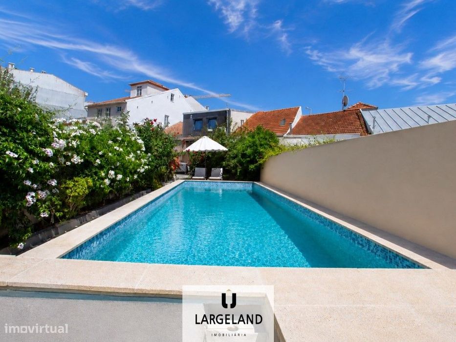 Moradia T2 Renovada com Piscina e Lounge Privativo em Ramalde