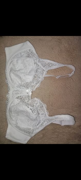 95 E biustonosz damski