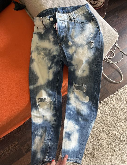 Джинсы Dsquared