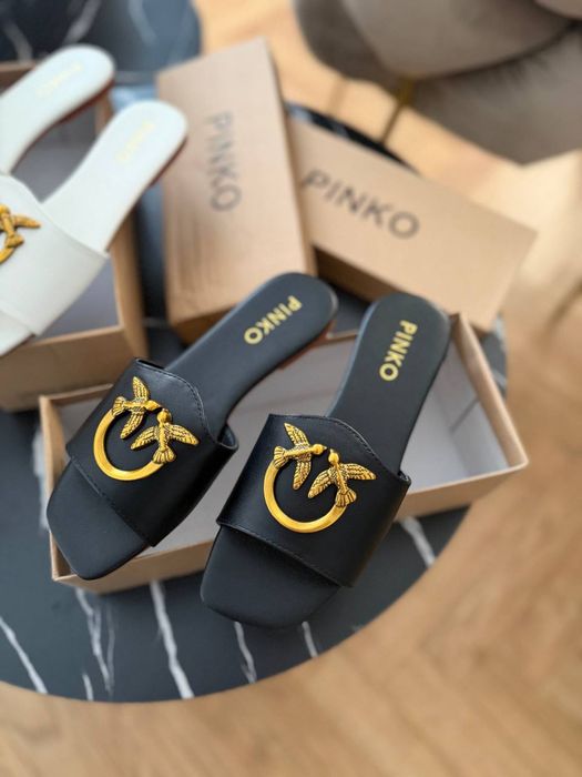 Шльопанці pinko