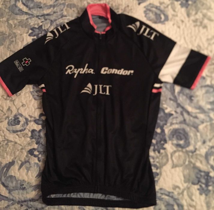 Jerseys e casaco ligeiro de chuva / corta vento Rapha