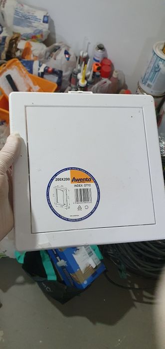 Drzwiczki rewizyjne 20x20