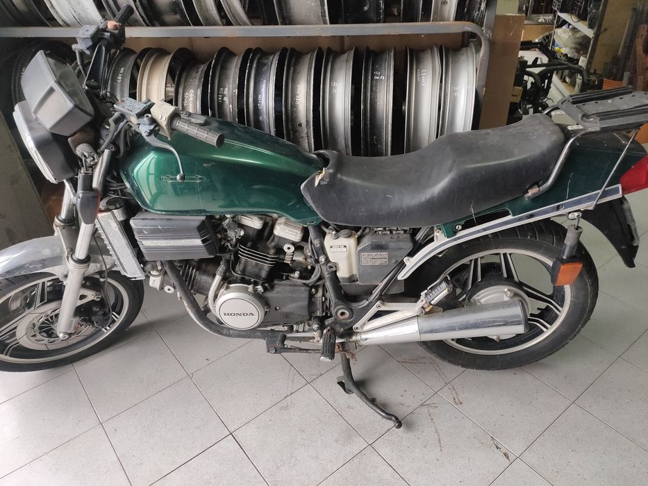Peças para Honda VF700 Sabre