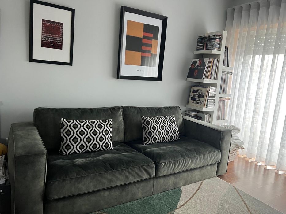 Sofa 3 lugares novo, 2280x900