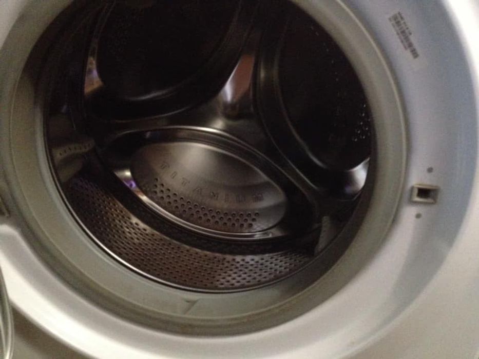 Стиральная машина Indesit Hotpoint WMSF 605