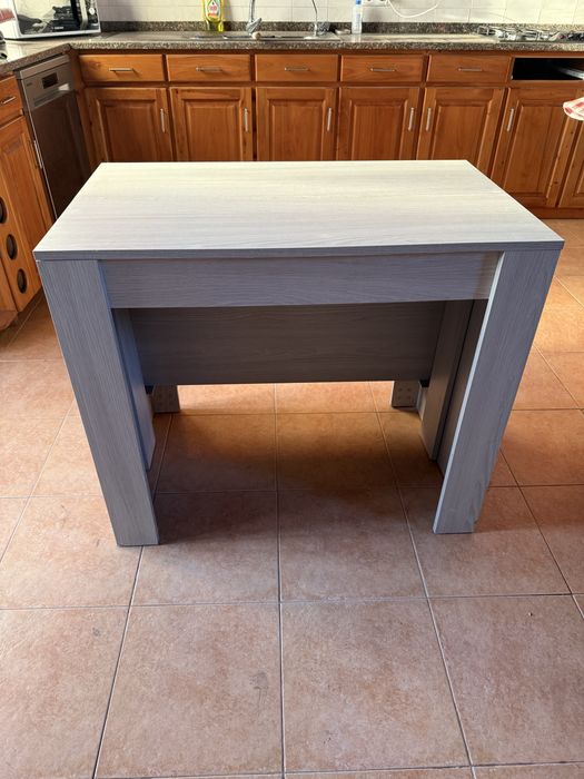 Mesa de jantar/de apoio extensível