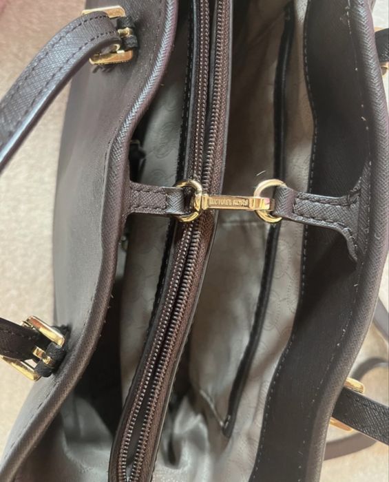 Mala Michael Kors