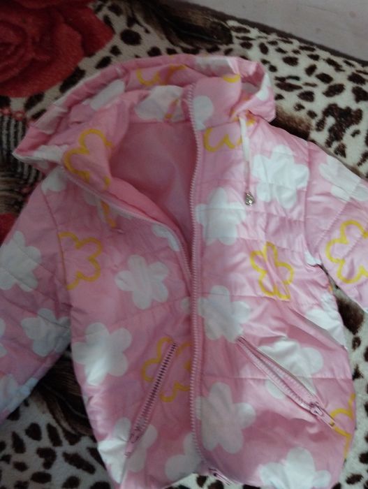 Курточка для дівчинки