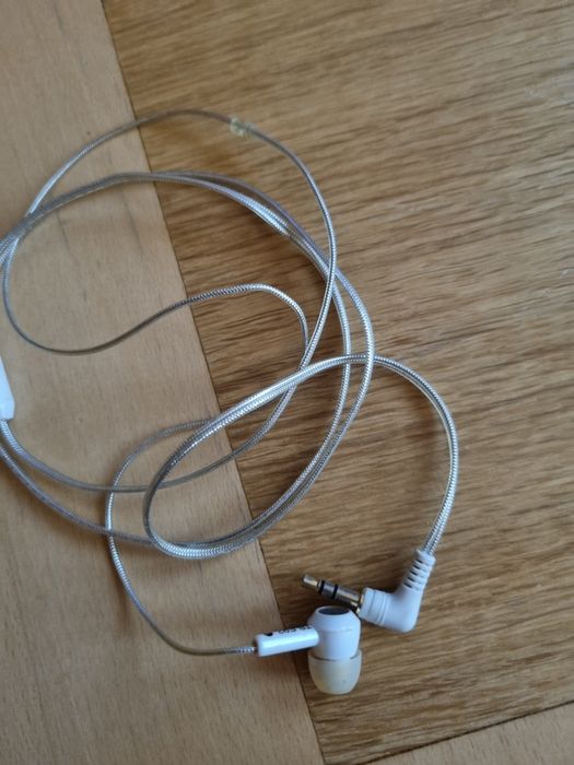 Telefon komórkowy LG H340n