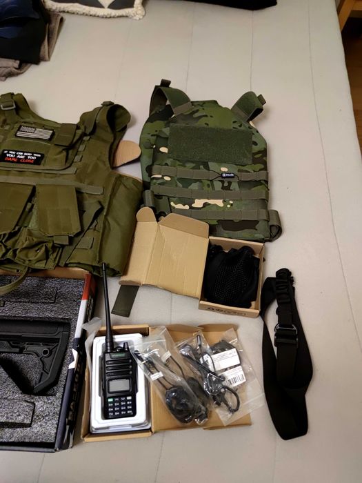Arma airsoft + equipamento