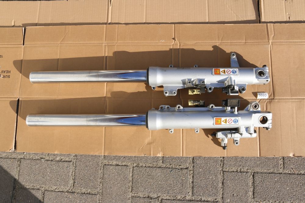 6693 Zawieszenie przód lagi golenie z poduszką Honda Goldwing GL1800