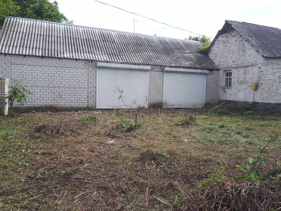 Будинок 53 м², гараж 110 м², 0,61 га в селі Піківець (Уманський район)