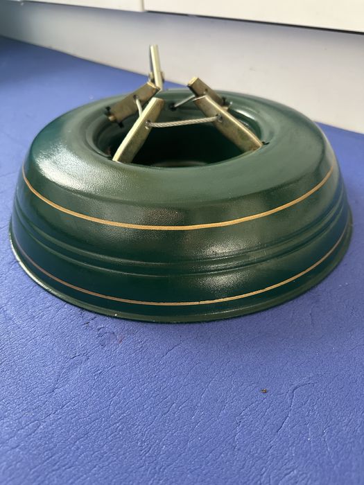 Підставка для під ялинки самозатискна вироблена в Німеччині