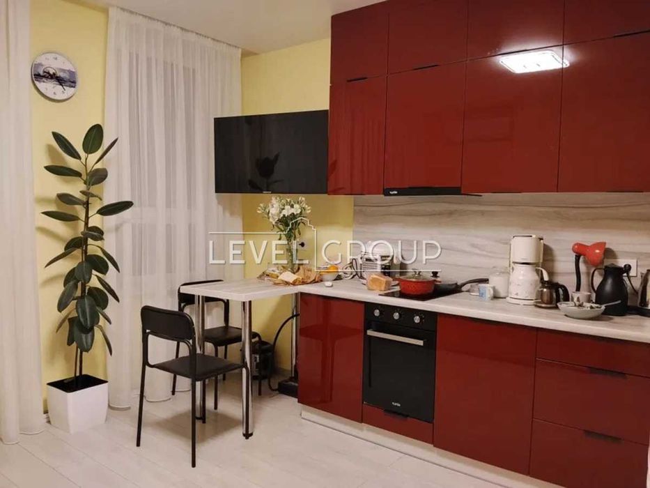 Продаж 1-кімнатної квартири в ЖК Олімпік Парк проспект Миколи Бажана 17а