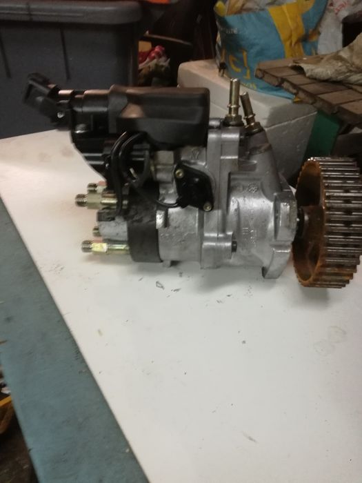 : Bomba Injetora e Coletor de Admissão Renault Kangoo/Megane - Motor F