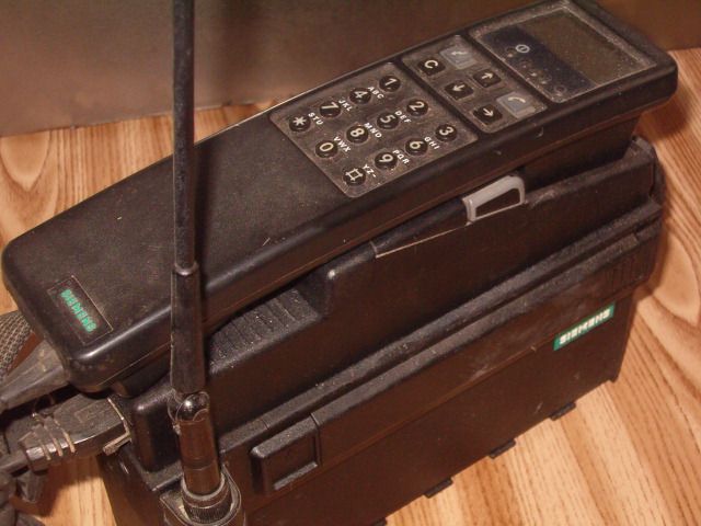 Telemóvel antigo da marca Siemens