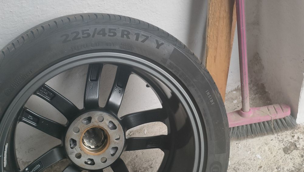 Felgi IGMP atom 7,5x17 komplet z oponami