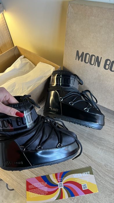 Мон боти чорні 2026