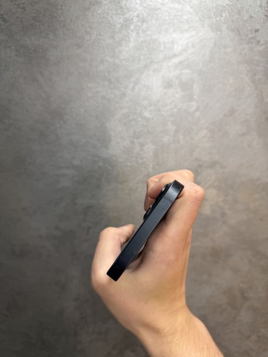 Б/у IPhone 13 128 Midnight гарний стан