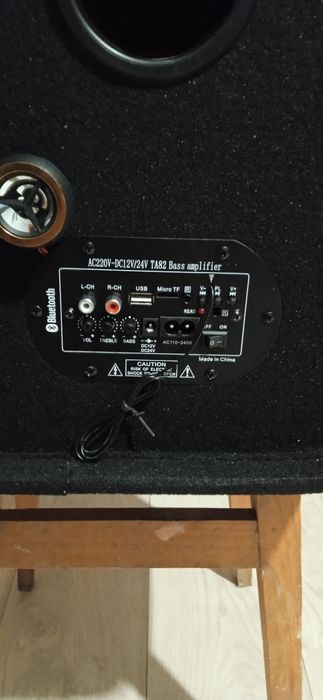 Продам 2сабвуфера 10д и 12 д