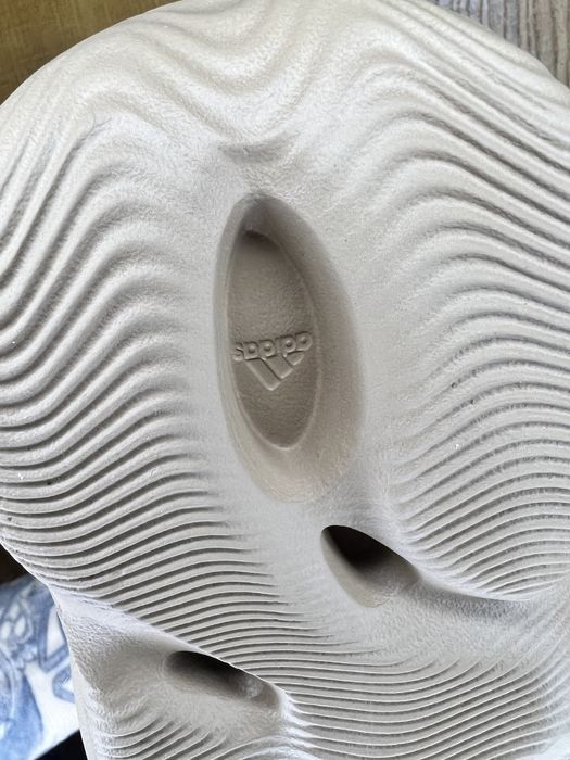 Adidas Yeezy Foam Runner оригинал абсолютно новые 38-39
