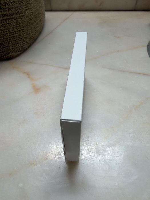 Capa iPhone 15 Pro em caixa nunca aberta Rosa