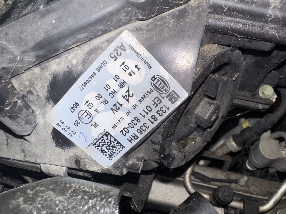 Opel Corsa E lampa prawa H7 igła