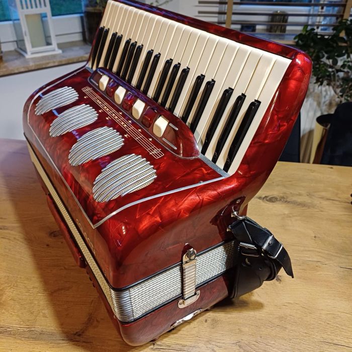 Akordeon włoski Galanti 120 basów 4/5 chóry