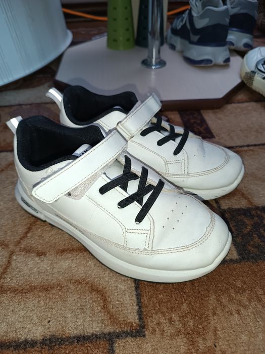 Продам кросівки для хлопчика