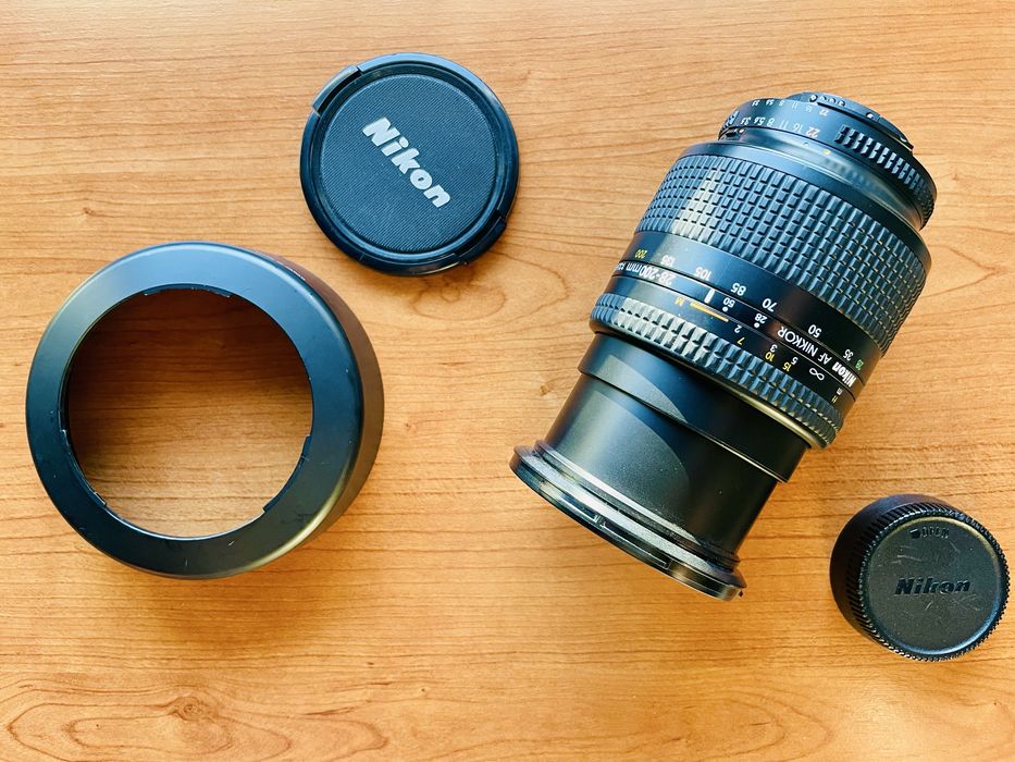 Objectiva Zoom Nikkor 28-200mm AF D