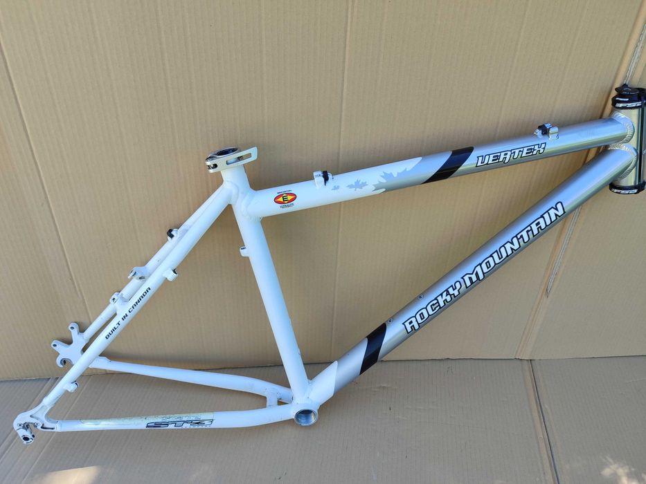 Kultowa Rama MTB Rocky Mountain Vertex Roz.19"