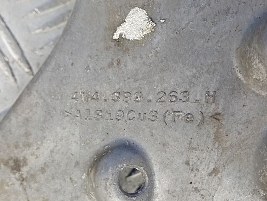 Крепление Porsche Cayenne 9Y0 Порш Каен Каєн кріплення КПП  Q7 4M