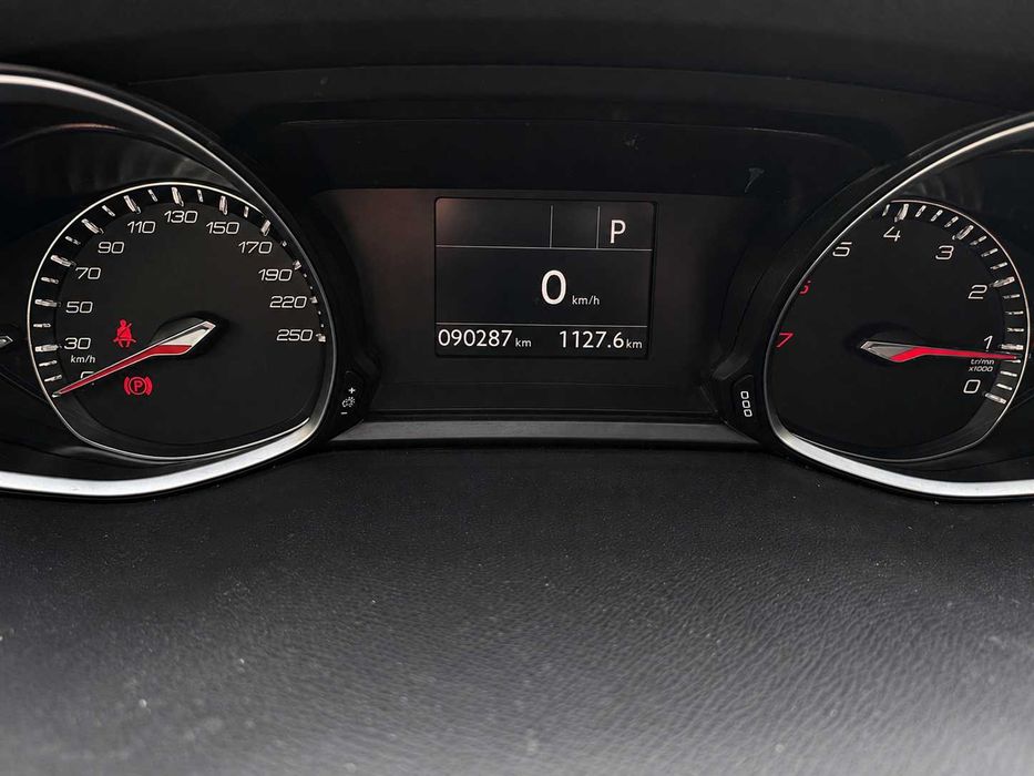Peugeot 308 PureTech 130 Allure Pack EAT8