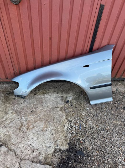 Vendo guarda lamas  BMW e46 fase 2 originais + frente interno Fase 2