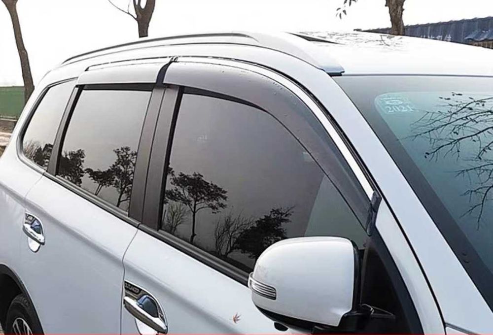 Вітровики з хромом Mitsubishi Outlander 2013-2022 Ветровики Дефлектори