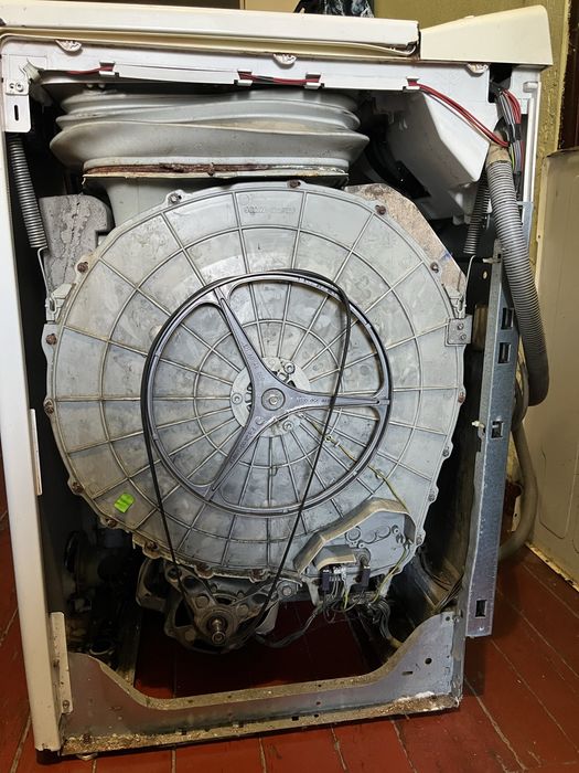 Пральна машинка Whirlpool awe 6415