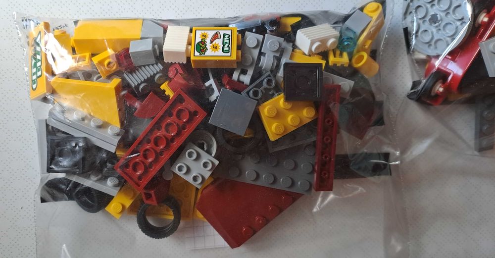 Foodtruck z pizzą Lego City 60150