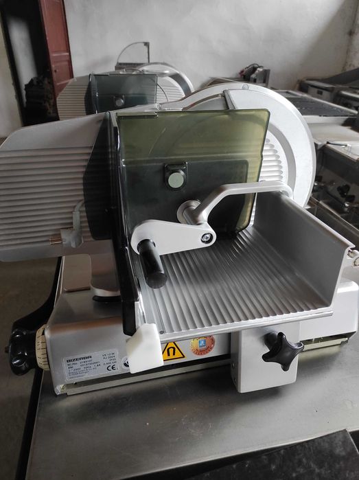 Слайсер. Bizebra. Вертикальний слайсер. Bizebra VS12-W. 2004.