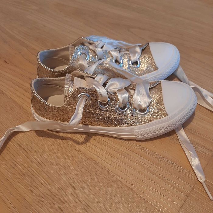 Tenis All Star Dourada com Glitter T.31.5
